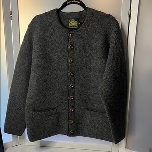 Hammerschmid  knitted virgin wool cardigan green piping deer horn buttons 44”